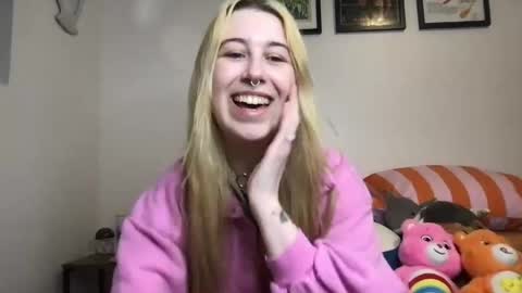 daisymynx online show from April 15, 3:10 am