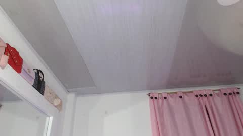 VALENTINA  online show from February 16, 8:01 am