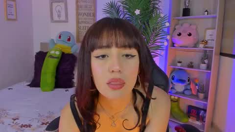 dakotaa online show from November 12, 5:15 pm