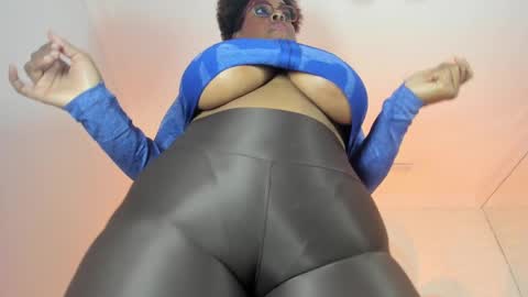 Snapshot of dakotasexshow2 chatting on February 14, 10:58 pm Dakota Sex Show  online show from February 14, 10:58 pm