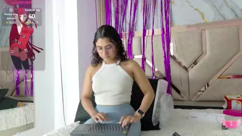 dakotatylerrr online show from February 16, 11:08 am