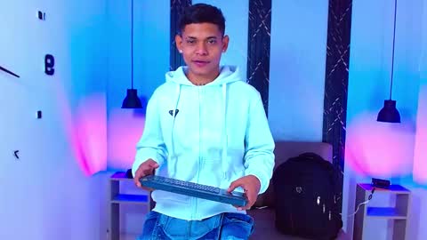 damar_felipe online show from September 28, 4:10 am