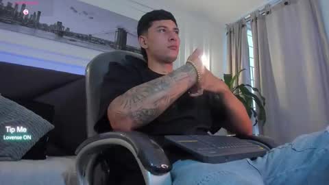 DAMIAN online show from March 1, 8:13 pm