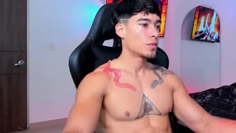 Snapshot of damian_fit chatting on October 1, 10:14 am Damian online show from October 1, 10:14 am