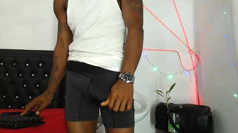 damian_hart10 online show from March 22, 11:14 am