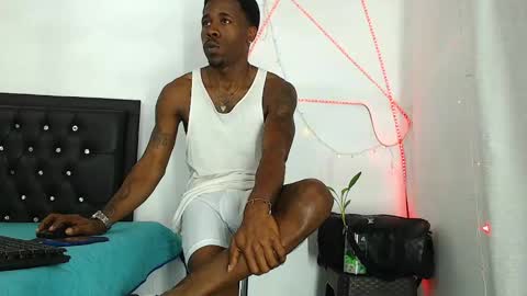 damian_hart_24cm online show from March 18, 12:33 pm