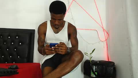 damian_hart_24cm online show from March 22, 3:16 pm