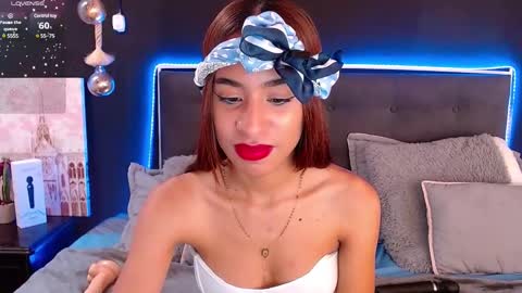damian_n_lissa online show from February 7, 9:15 pm