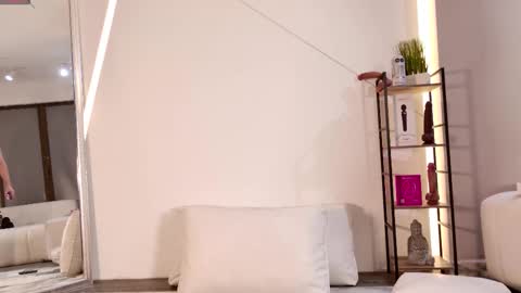 damian_salvatoree online show from October 25, 6:57 am