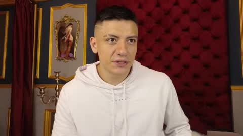 Damian Phill online show from March 8, 7:20 pm