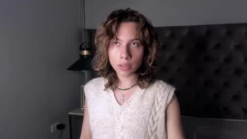 damiennoir online show from November 24, 10:52 pm