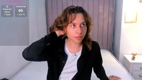 damiennoir online show from December 1, 10:19 pm