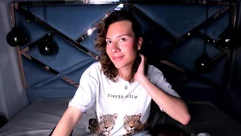 damiennoir online show from November 30, 8:16 pm