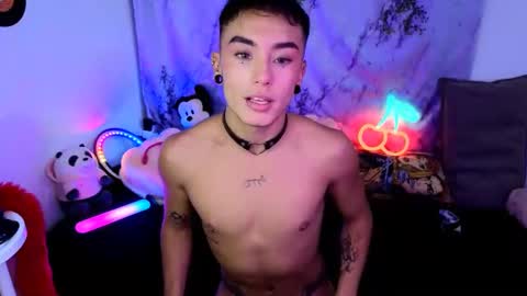 damon_clark_ online show from January 30, 12:18 am