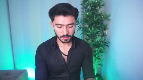 damon_frost online show from December 3, 10:21 pm