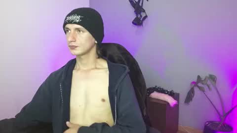 Dan and Noah online show from June 25, 5:07 pm
