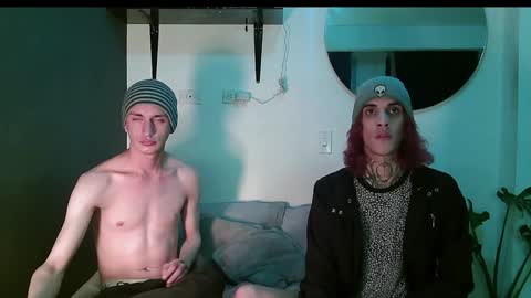 Dan and Noah online show from February 1, 5:39 am