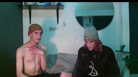 Dan and Noah online show from January 22, 4:02 am