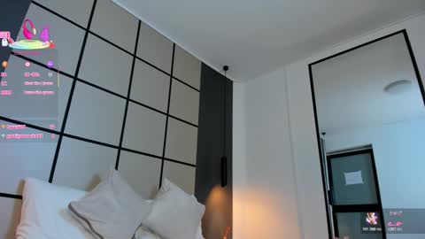 D A N A  online show from January 7, 5:29 pm