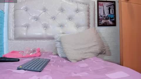 danamontana online show from April 18, 7:58 pm