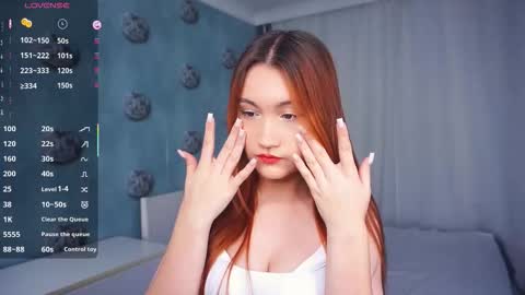 Astrid online show from December 15, 7:10 pm