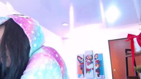 Veronica online show from February 7, 12:30 pm