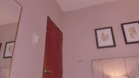 Hi I am Dani online show from May 6, 11:49 am