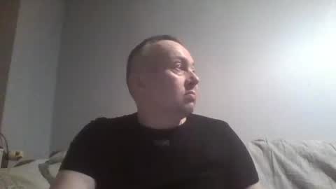 Snapshot of daniel0028 chatting on December 6, 12:07 am dan online show from December 6, 12:07 am