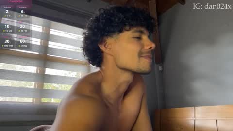 Daniel  online show from October 28, 8:21 pm