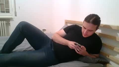 Snapshot of daniel4567890new chatting on October 23, 10:32 pm daniel4567890new online show from October 23, 10:32 pm