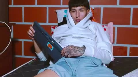 daniel_deluxx online show from June 19, 6:30 am