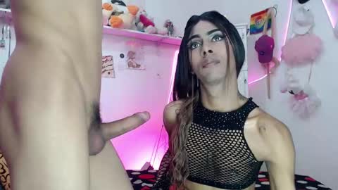 daniela_doll_ online show from October 22, 9:16 pm