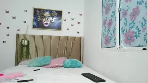 Snapshot of daniela_lan chatting on September 11, 2:02 am daniela_lan online show from September 11, 2:02 am