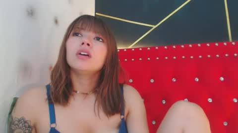 danielawidx online show from April 22, 11:23 pm