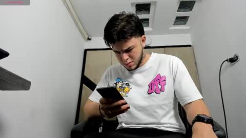 Snapshot of danielclarton chatting on February 22, 12:08 pm DANIEL online show from February 22, 12:08 pm