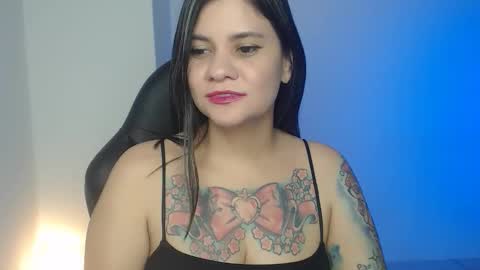 daniellerain online show from December 2, 10:30 pm