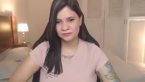 daniellerain online show from March 10, 4:55 pm