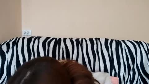 Mia online show from April 16, 10:59 am