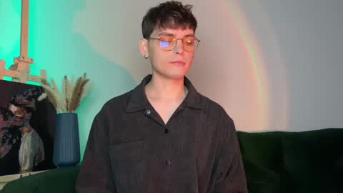 danieltuckerr online show from February 23, 6:10 pm