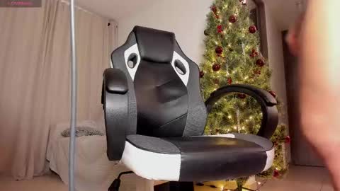 Masked online show from November 29, 3:58 am