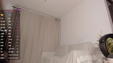 Masked online show from October 26, 4:24 am