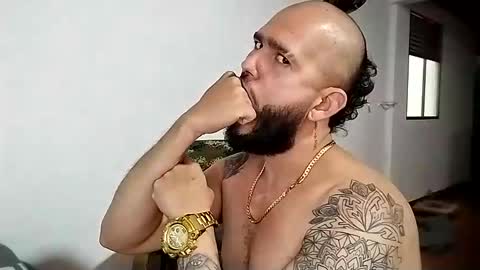 daniloh_xxx online show from October 27, 4:18 pm