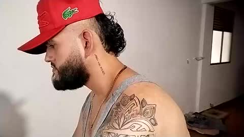 daniloh_xxx online show from October 26, 4:17 pm