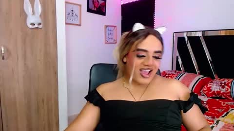 danipein online show from December 2, 5:00 pm