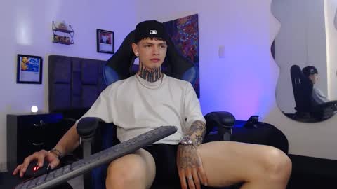 Dann Brown online show from May 2, 2:28 am