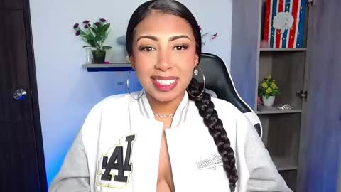 Danna online show from January 10, 10:21 am