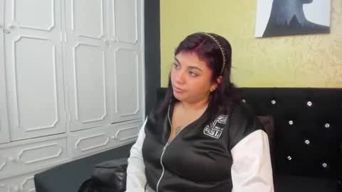 Danna Garza online show from March 8, 4:34 am