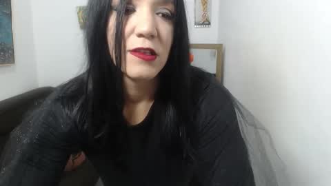 Snapshot of dannazuluaga chatting on October 6, 12:23 pm Danna online show from October 6, 12:23 pm