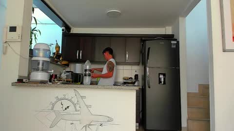 Dante online show from January 17, 7:55 pm