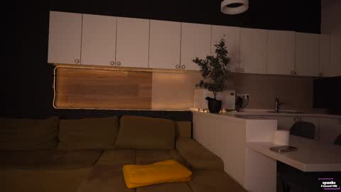 Dany and Anna online show from February 22, 7:05 pm